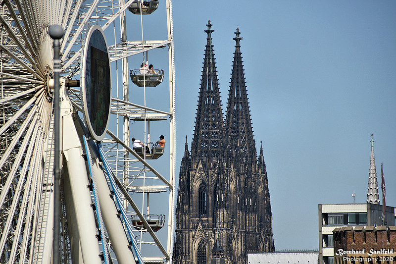 Ferris wheel and Cologne Cathedral - Bernhard Saalfeld